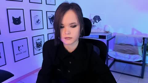 Snapshot of elainebeness chatting on 02/05/25, 11:28 Your sweet girl online show from 02/05/25, 11:28