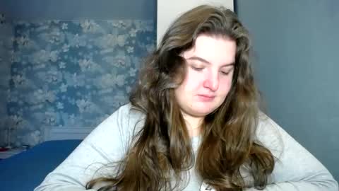 Snapshot of elanis_blair chatting on 01/06/25, 10:13 Elanis online show from 01/06/25, 10:13