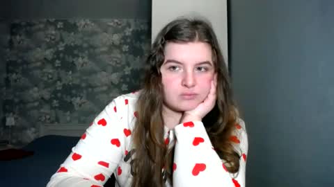 Snapshot of elanis_blair chatting on 01/30/25, 02:15 Elanis online show from 01/30/25, 02:15