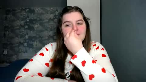 Snapshot of elanis_blair chatting on 02/04/25, 01:59 Elanis online show from 02/04/25, 01:59