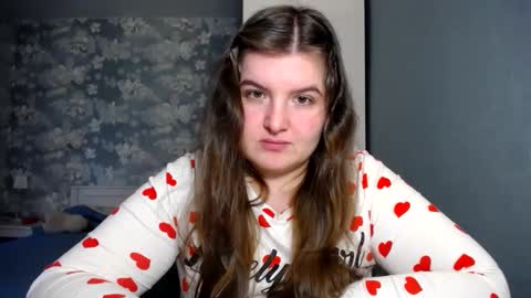 Snapshot of elanis_blair chatting on 03/11/25, 01:34 Elanis online show from 03/11/25, 01:34