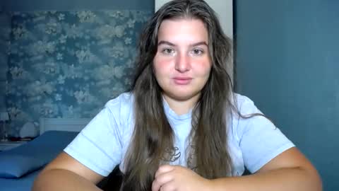 Snapshot of elanis_blair chatting on 09/20/25, 10:27 Elanis online show from 09/20/25, 10:27