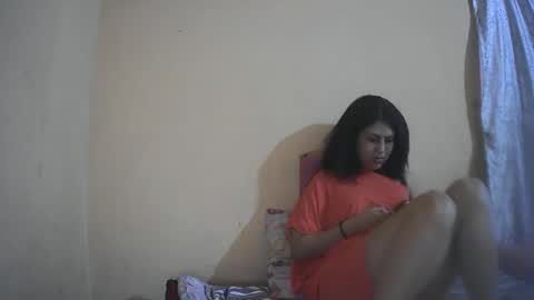 Isabella online show from 10/14/25, 12:17