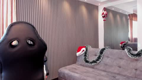 Snapshot of electraa_fox chatting on 12/28/24, 03:04 Electra online show from 12/28/24, 03:04