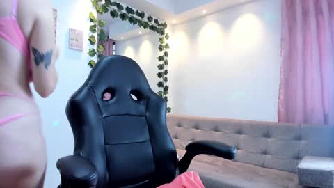 Snapshot of electraa_fox chatting on 02/07/25, 11:56 Electra online show from 02/07/25, 11:56