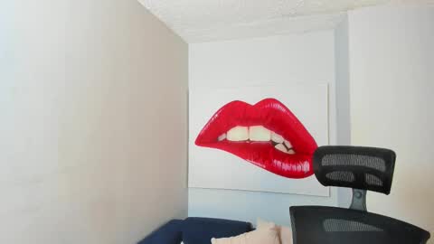 Snapshot of electrabig_8 chatting on 02/14/25, 07:07 Electra online show from 02/14/25, 07:07