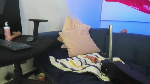 Snapshot of electrabig_8 chatting on 02/22/25, 10:18 Electra online show from 02/22/25, 10:18