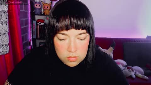 Alejandra online show from 11/06/25, 04:02