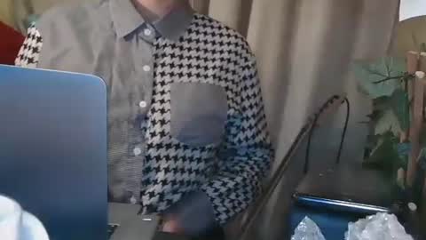 Snapshot of electrocute_me chatting on 12/08/24, 12:52 Julia Follow me on Onlyfansju grosroberts online show from 12/08/24, 12:52