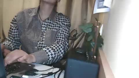 Snapshot of electrocute_me chatting on 01/07/25, 12:31 Julia Follow me on Onlyfansju grosroberts online show from 01/07/25, 12:31