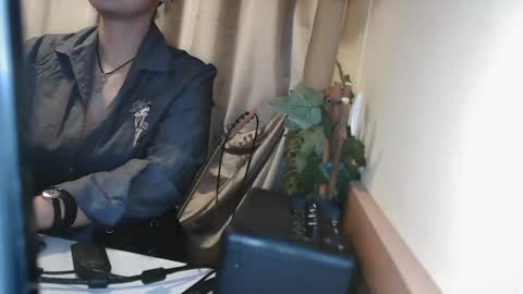 Snapshot of electrocute_me chatting on 01/12/25, 09:08 Julia Follow me on Onlyfansju grosroberts online show from 01/12/25, 09:08