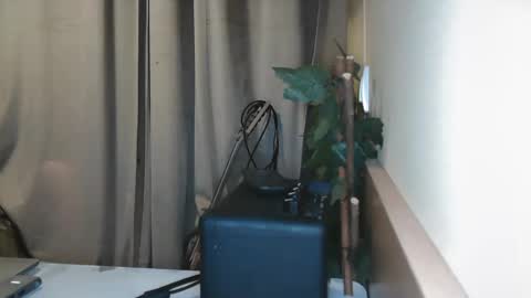 Snapshot of electrocute_me chatting on 01/21/25, 12:39 Julia Follow me on Onlyfansju grosroberts online show from 01/21/25, 12:39