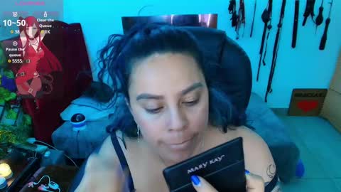 Snapshot of elektra_32 chatting on 03/03/25, 07:43 elektra online show from 03/03/25, 07:43