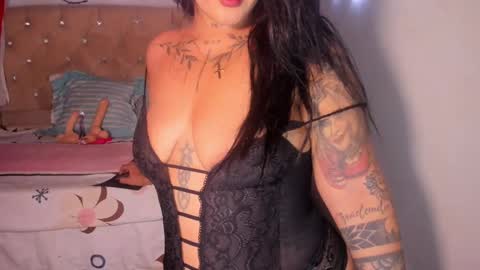 Snapshot of elektra_fox1 chatting on 09/18/25, 04:14 ELEKTRA FOX1 online show from 09/18/25, 04:14