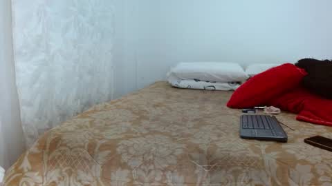 elektra online show from 10/31/25, 04:13