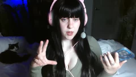 Snapshot of elenagilbert12 chatting on 09/28/25, 10:15 Goddess Elena online show from 09/28/25, 10:15