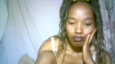 elenah013 online show from 02/03/25, 05:40