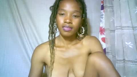 elenah013 online show from 02/14/25, 11:53