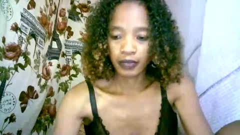 elenah013 online show from 11/07/25, 05:51