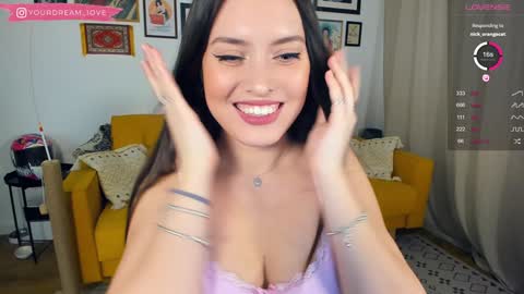 Snapshot of elenalooove chatting on 12/09/24, 08:33 Elena insta yourdream 1ove online show from 12/09/24, 08:33