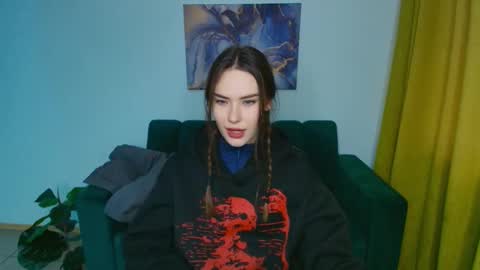 elenaoconar online show from 03/04/25, 12:33