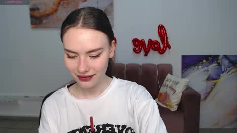 elenaoconar online show from 03/10/25, 06:38