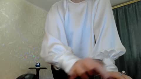 elenaza online show from 11/16/25, 09:31