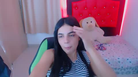 Snapshot of elenna_hotx chatting on 12/10/24, 06:28 agnes online show from 12/10/24, 06:28