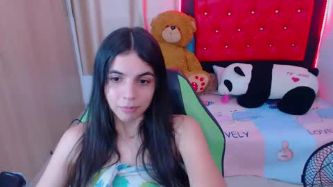 Snapshot of elenna_hotx chatting on 02/03/25, 12:15 agnes online show from 02/03/25, 12:15