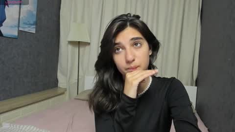 Snapshot of elfy_rare chatting on 09/19/25, 08:20 Elfy online show from 09/19/25, 08:20