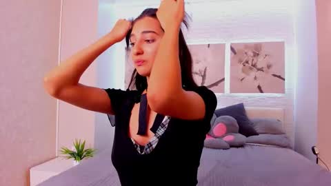 Elfy online show from 10/17/25, 02:19