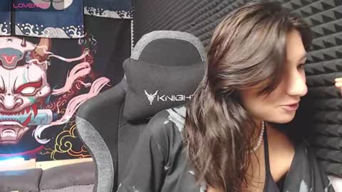 Elfy online show from 11/13/25, 03:22