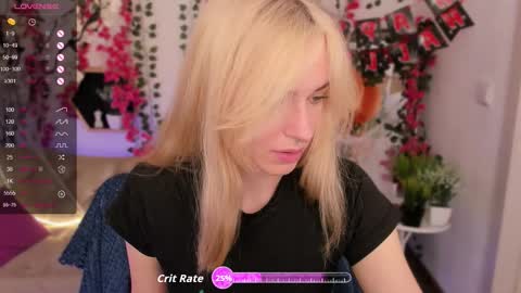 Snapshot of eli_llie chatting on 10/29/25, 08:43 Eli online show from 10/29/25, 08:43