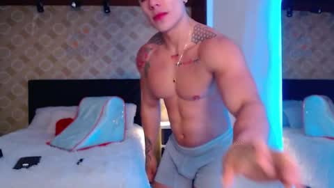 Snapshot of elian_craig chatting on 09/20/25, 04:19 Elian online show from 09/20/25, 04:19