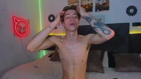 eliann_adam online show from 01/31/25, 11:03
