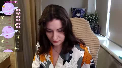 Elise online show from 10/03/25, 03:14
