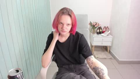 Snapshot of elieiza_xo chatting on 09/16/25, 03:18 elieiza_xo online show from 09/16/25, 03:18