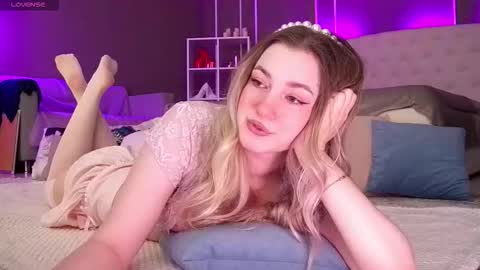 Snapshot of elinanortas chatting on 10/22/25, 01:28 Elina online show from 10/22/25, 01:28