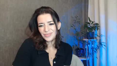 Elina online show from 09/30/25, 11:43