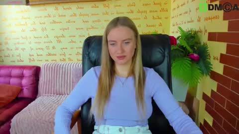 elinor_faith online show from 11/14/25, 10:14