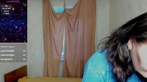 Snapshot of elis_gabbi chatting on 02/02/25, 12:40 Elis online show from 02/02/25, 12:40