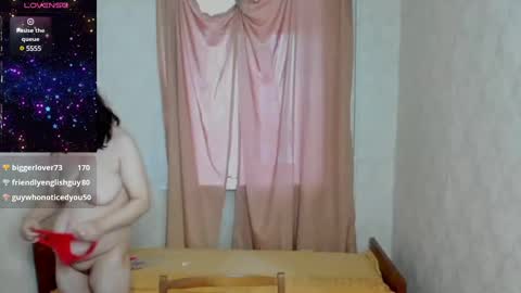 Snapshot of elis_gabbi chatting on 02/04/25, 12:51 Elis online show from 02/04/25, 12:51