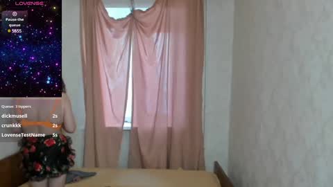 Snapshot of elis_gabbi chatting on 02/08/25, 01:11 Elis online show from 02/08/25, 01:11
