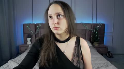 Snapshot of elisaminix_ chatting on 01/08/25, 06:41 Elison online show from 01/08/25, 06:41