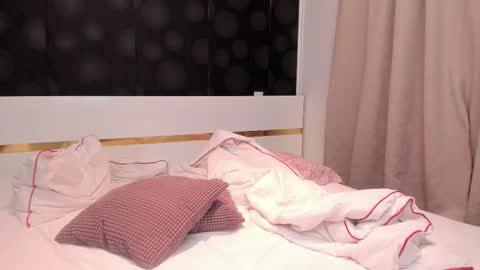 Elly online show from 11/25/25, 09:48