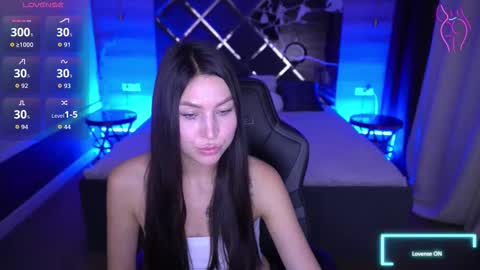 elisevelour online show from 10/29/25, 03:03