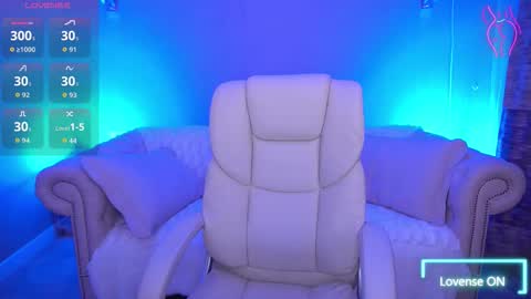 elisevelour online show from 11/21/25, 02:05