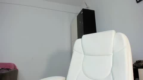 Elisa  Promotion   online show from 02/11/25, 04:44