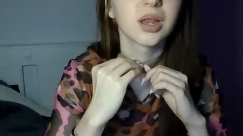 Snapshot of elizabet_18 chatting on 02/12/25, 08:18 Elizabet 18 online show from 02/12/25, 08:18