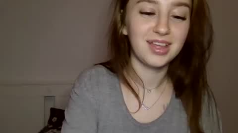 Snapshot of elizabet_18 chatting on 02/18/25, 10:36 Elizabet 18 online show from 02/18/25, 10:36